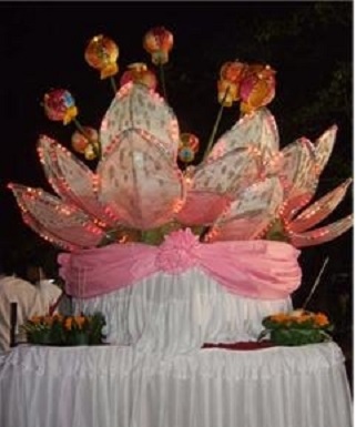 Kratong parade1.jpg